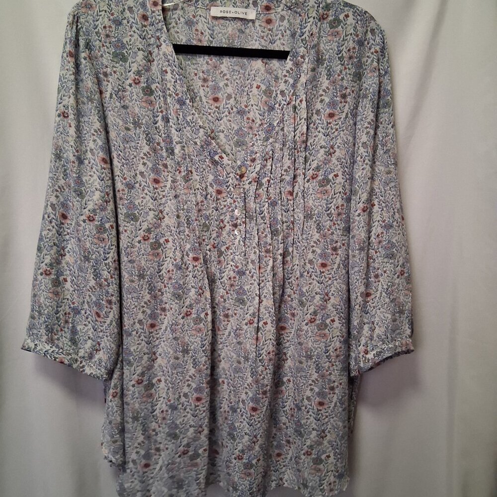 Rose+Olive Women 100% Polyester Top Lightweight Flowy Summer Long Sleeve Floral